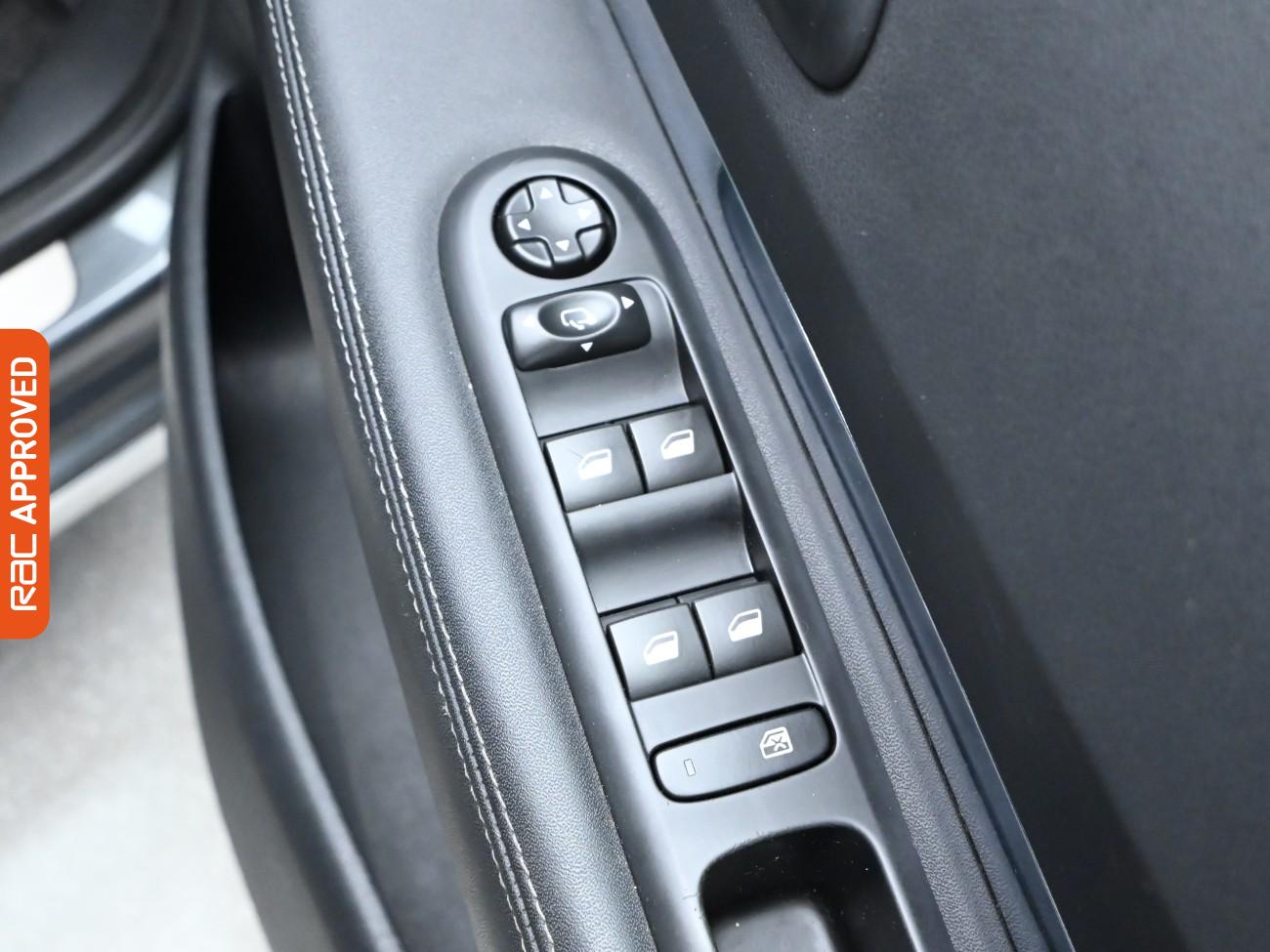 Used Peugeot 3008 2016 for sale - 76495355: Photo 21