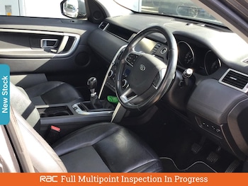 Used Land Rover Discovery Sport 2016 for sale - 76142186: Photo 3