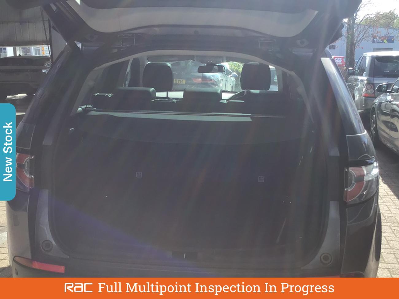Used Land Rover Discovery Sport 2016 for sale - 76142186: Photo 6