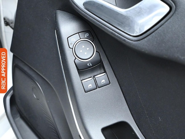 Used Ford Fiesta 2019 for sale - 76113721: Photo 22