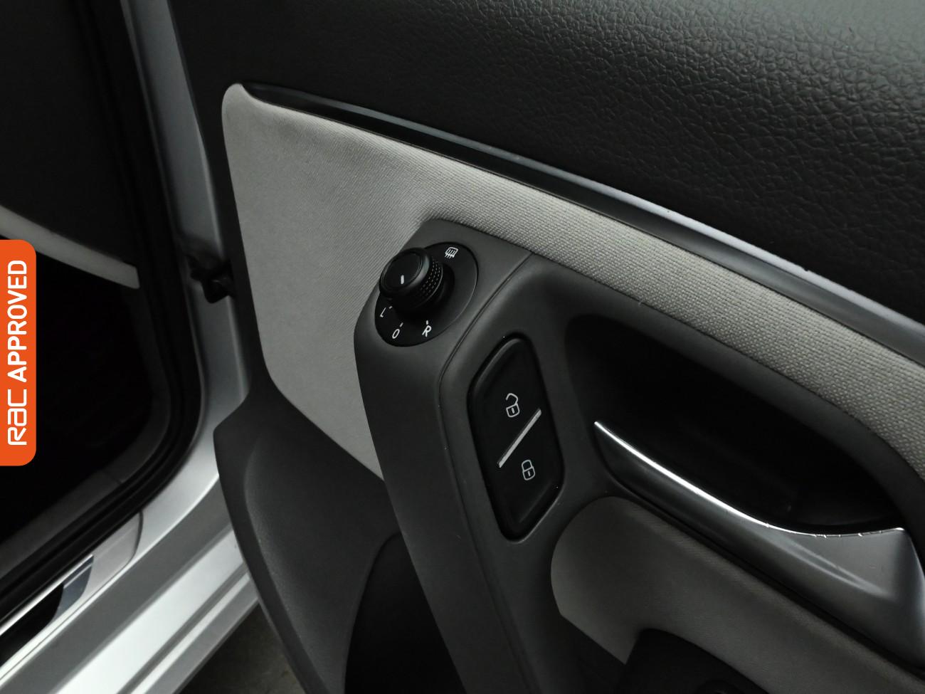 Used Volkswagen Polo 2015 for sale - 77703394: Photo 21