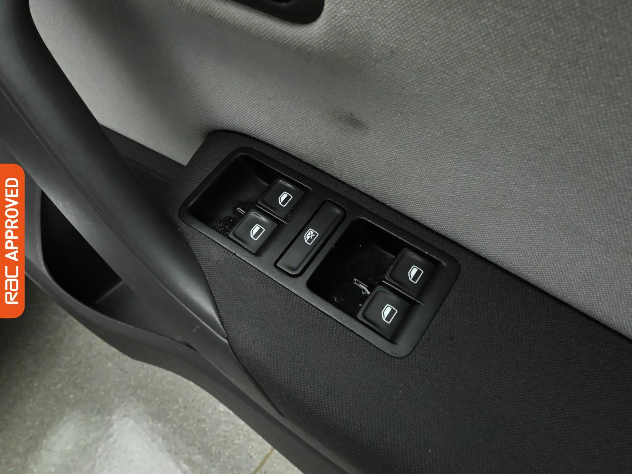 Used Volkswagen Polo 2015 for sale - 77703394: Photo 22