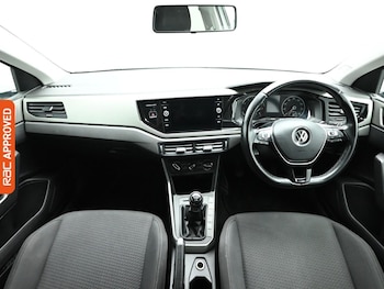Used Volkswagen Polo 2021 for sale - 77557382: Photo