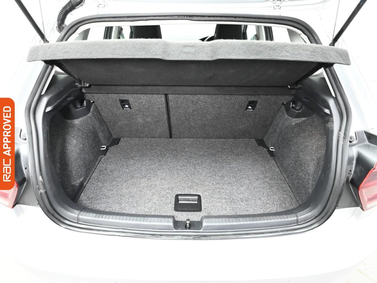 Used Volkswagen Polo 2018 for sale - 77483304: Photo 24