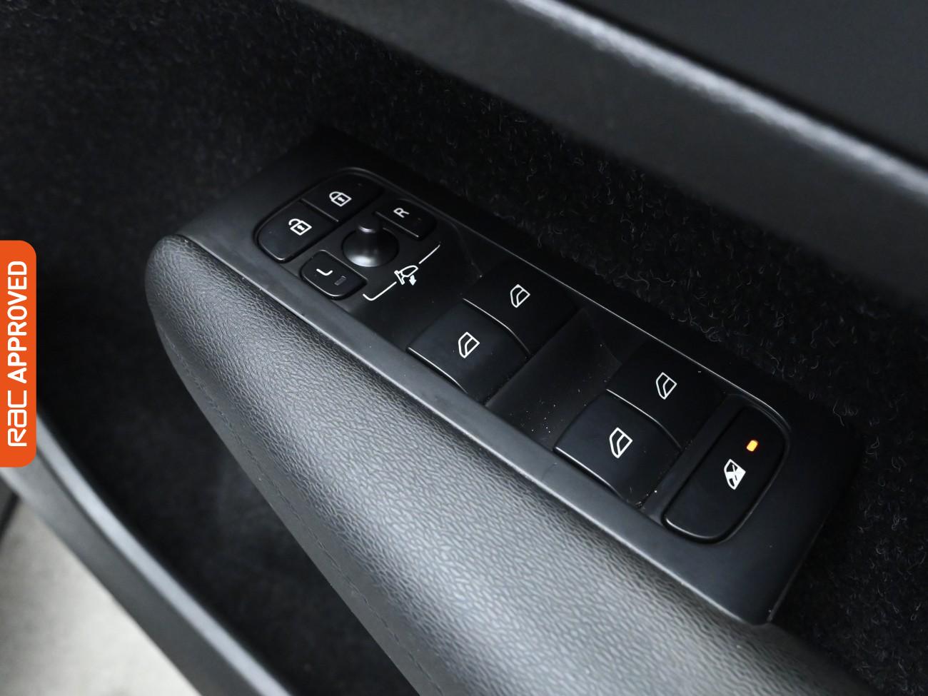 Used Volvo XC40 2020 for sale - 75898191: Photo 26