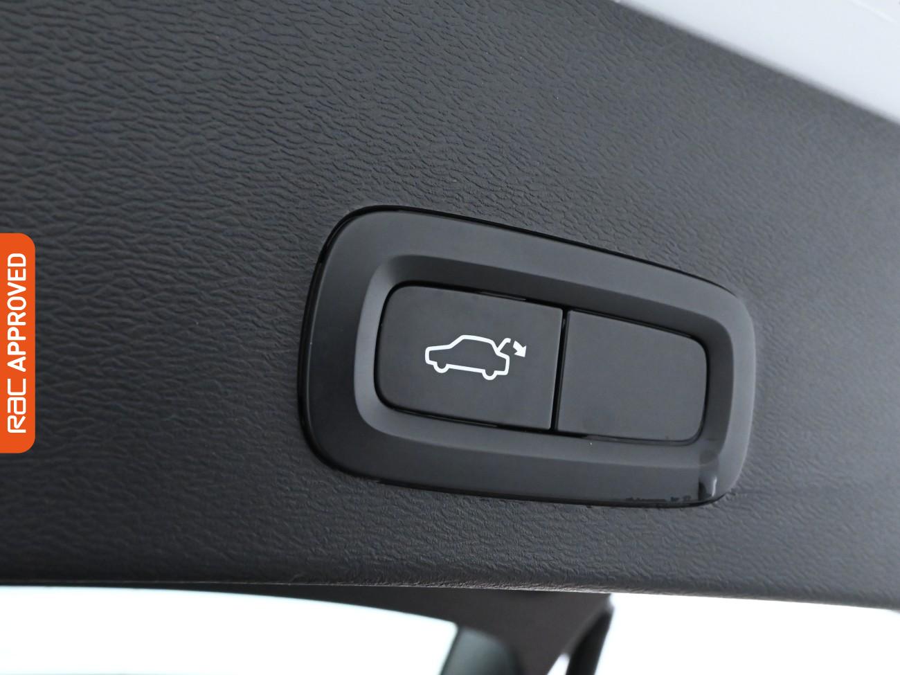 Used Volvo XC40 2020 for sale - 75898191: Photo 28