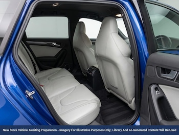 Used Audi RS4 2014 for sale - 77037472: Photo