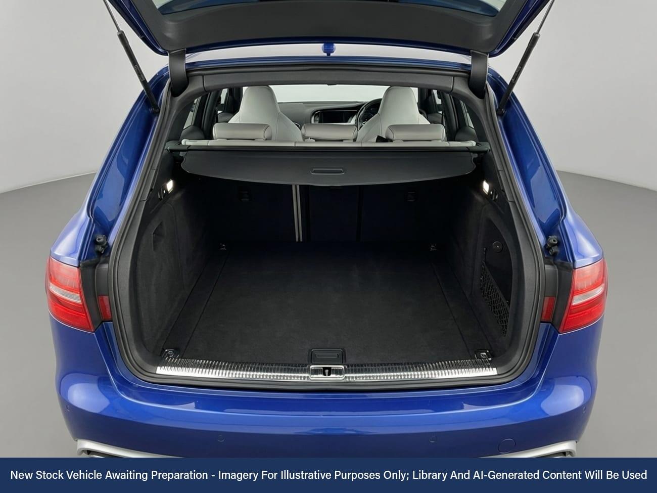 Used Audi RS4 2014 for sale - 77037472: Photo 6