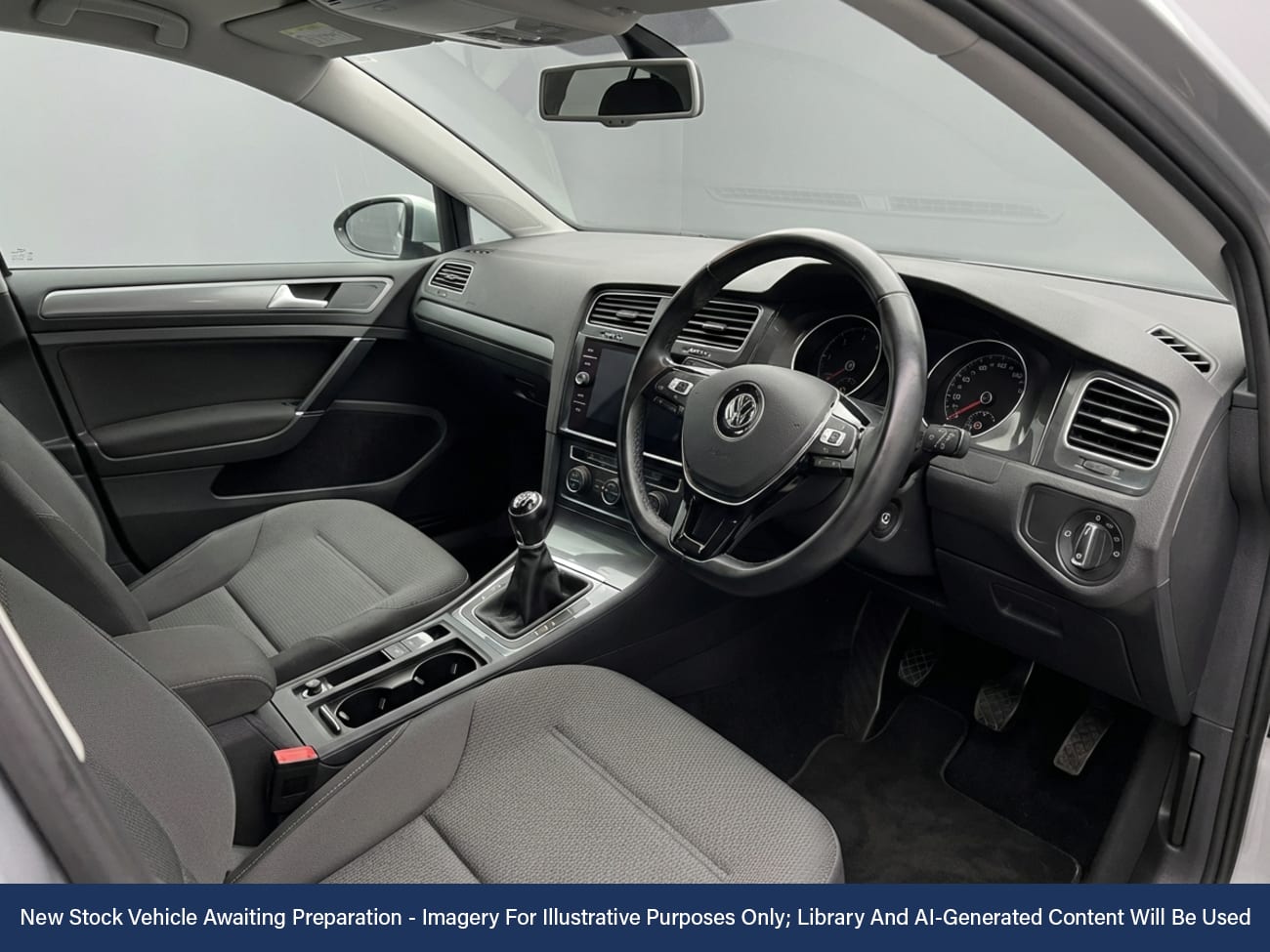 Used Volkswagen Golf 2017 for sale - 77527292: Photo 3