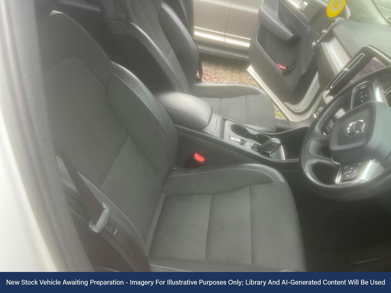 Used Volvo XC40 2019 for sale - 76736017: Photo 3