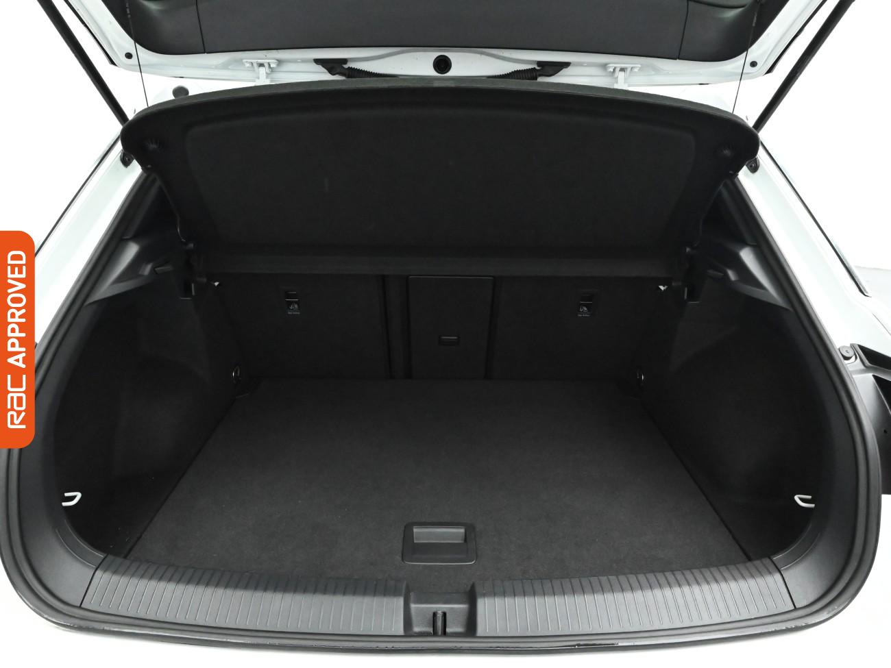 Used Volkswagen T-Roc 2023 for sale - 77340743: Photo 13