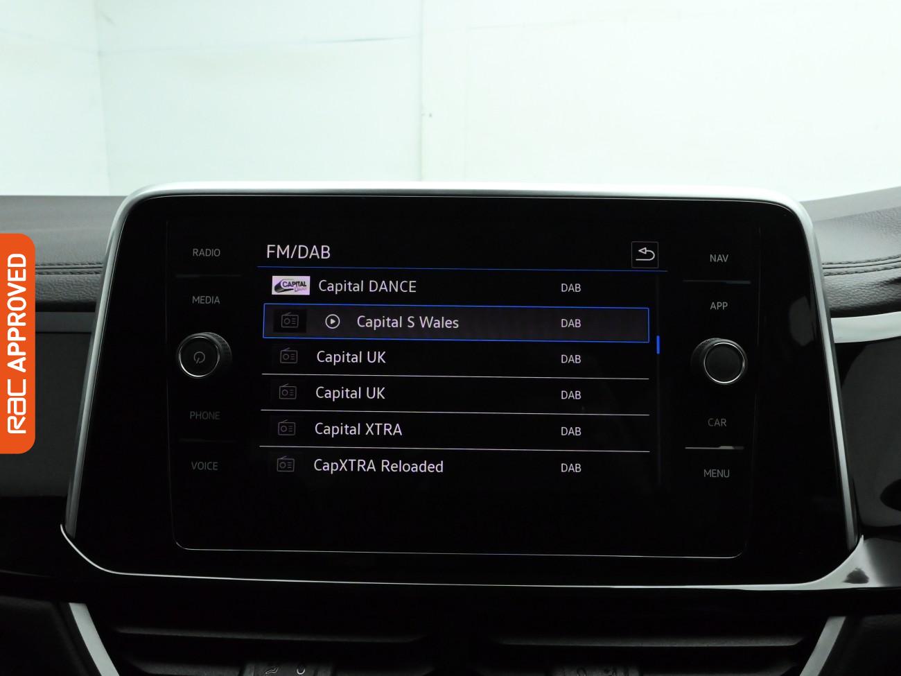 Used Volkswagen T-Roc 2023 for sale - 77340743: Photo 16