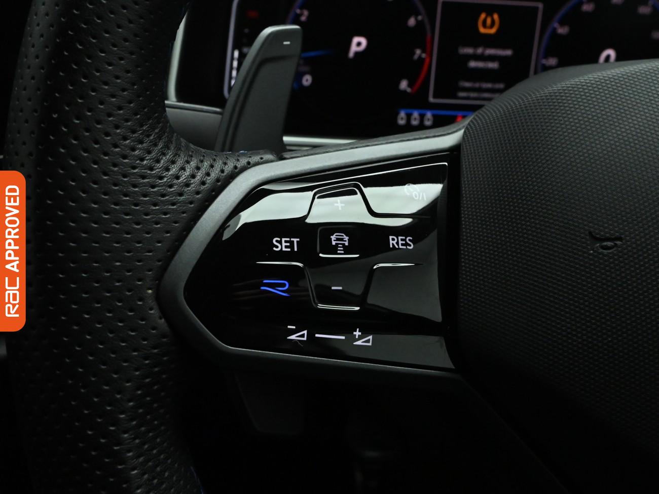 Used Volkswagen T-Roc 2023 for sale - 77340743: Photo 24