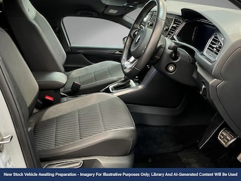 Used Volkswagen T-Roc 2021 for sale - 78016127: Photo