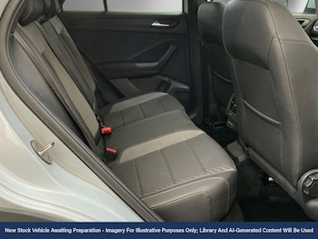 Used Volkswagen T-Roc 2021 for sale - 78016127: Photo