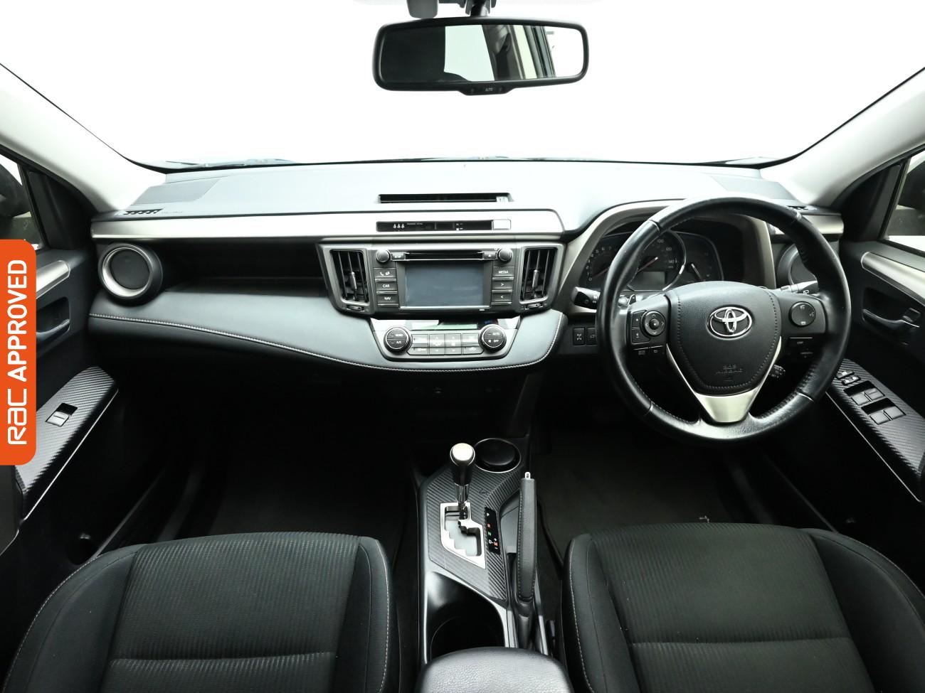 Used Toyota RAV4 2015 for sale - 76495384: Photo 2