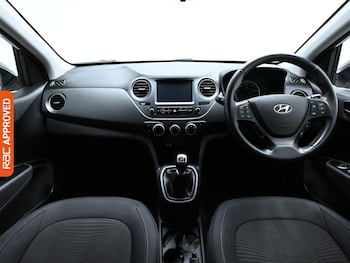Used Hyundai i10 2020 for sale - 76288241: Photo