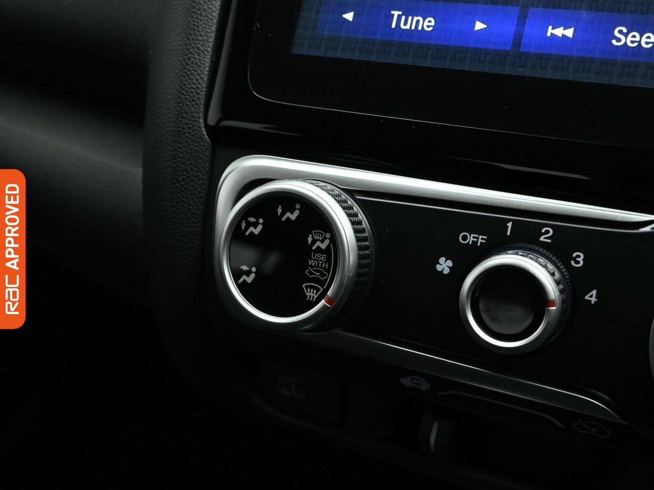 Used Honda Jazz 2017 for sale - 76961695: Photo 14