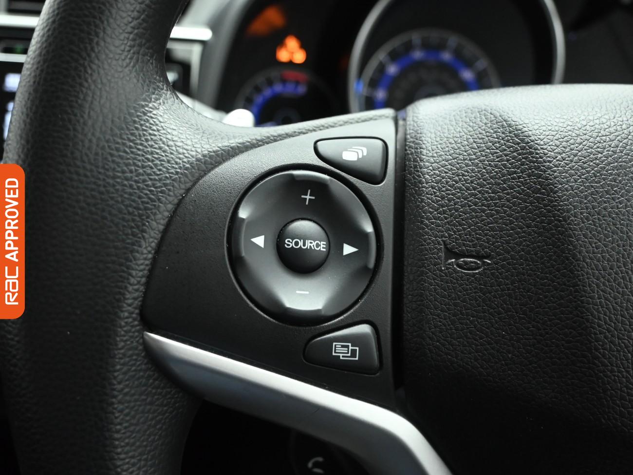 Used Honda Jazz 2017 for sale - 76961695: Photo 22