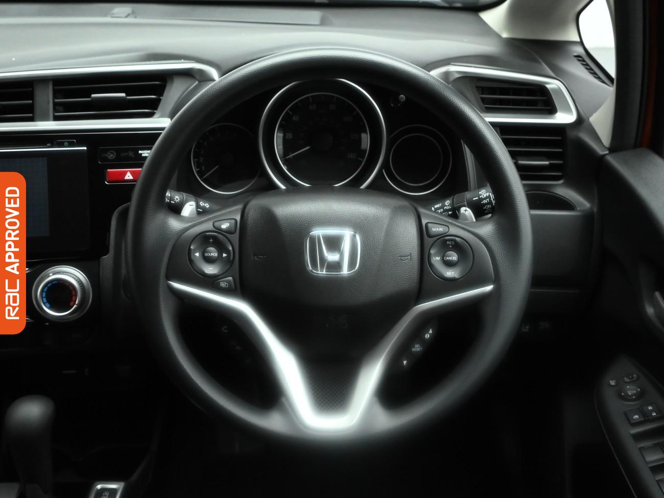 Used Honda Jazz 2017 for sale - 76961695: Photo 9