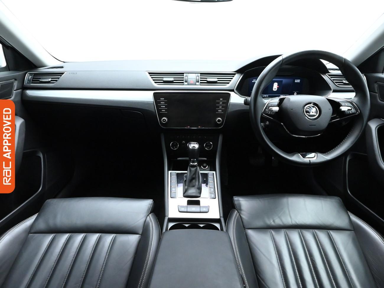 Used Skoda Superb 2021 for sale - 76364739: Photo 2