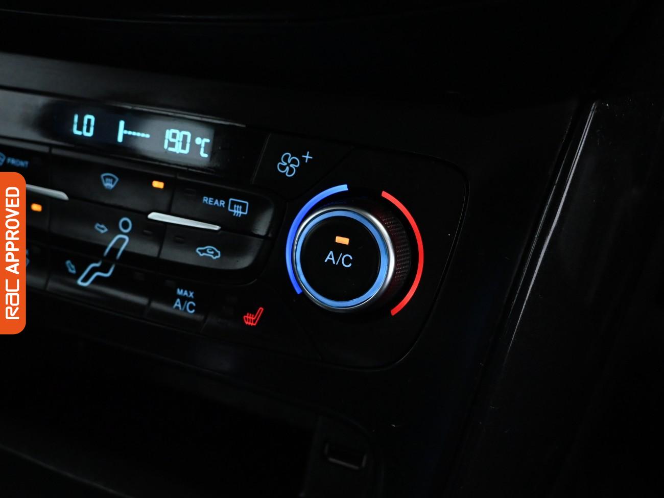 Used Ford Focus 2017 for sale - 76115221: Photo 13