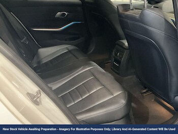 Used BMW 3 Series 2021 for sale - 76650584: Photo