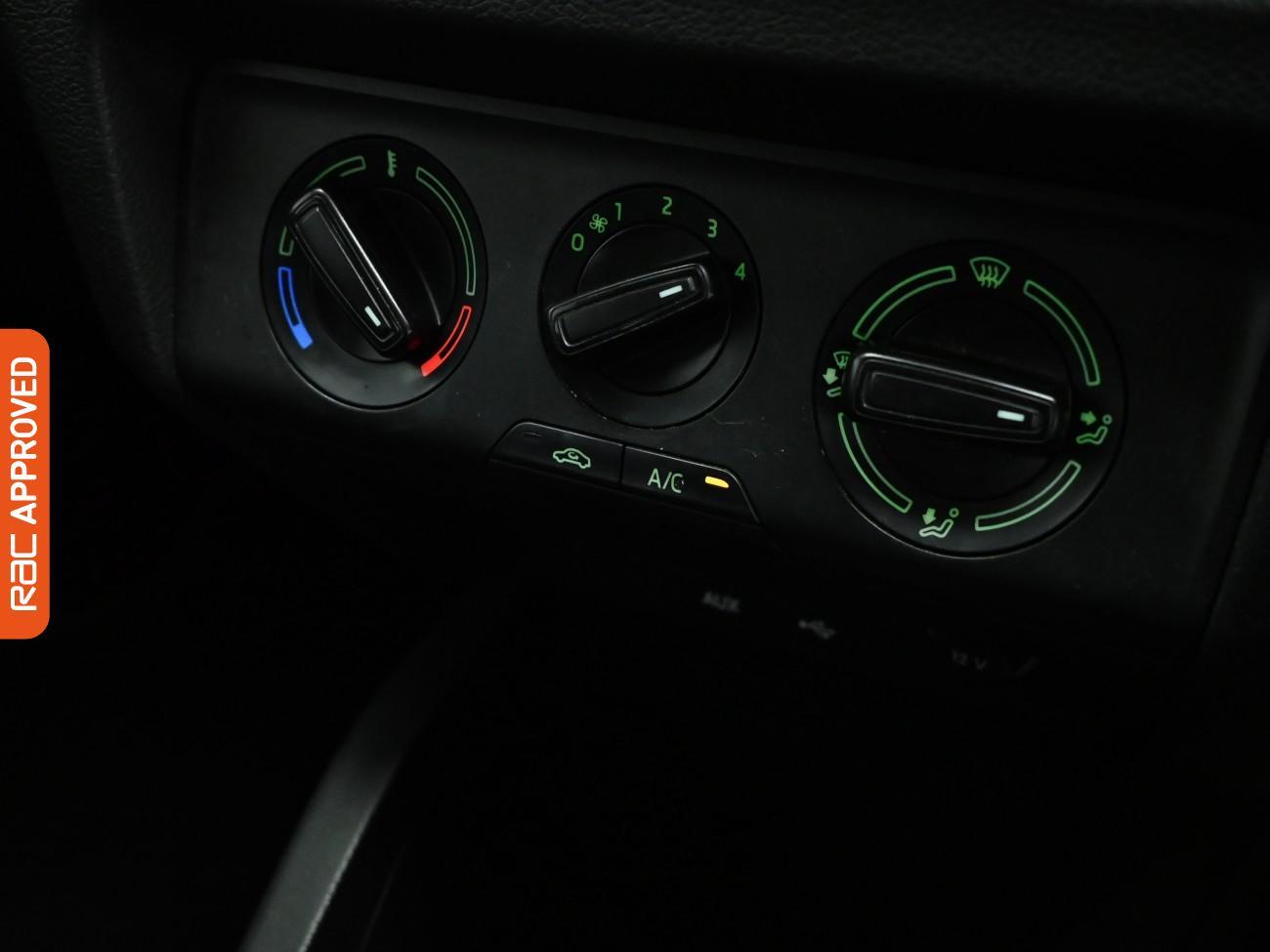 Used Skoda Fabia 2018 for sale - 77236085: Photo 17