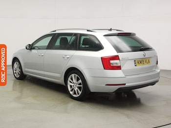 Used Skoda Octavia 2019 for sale - 78359329: Photo