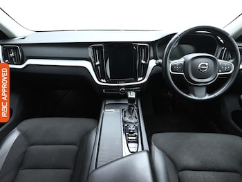 Used Volvo V60 2019 for sale - 75581252: Photo