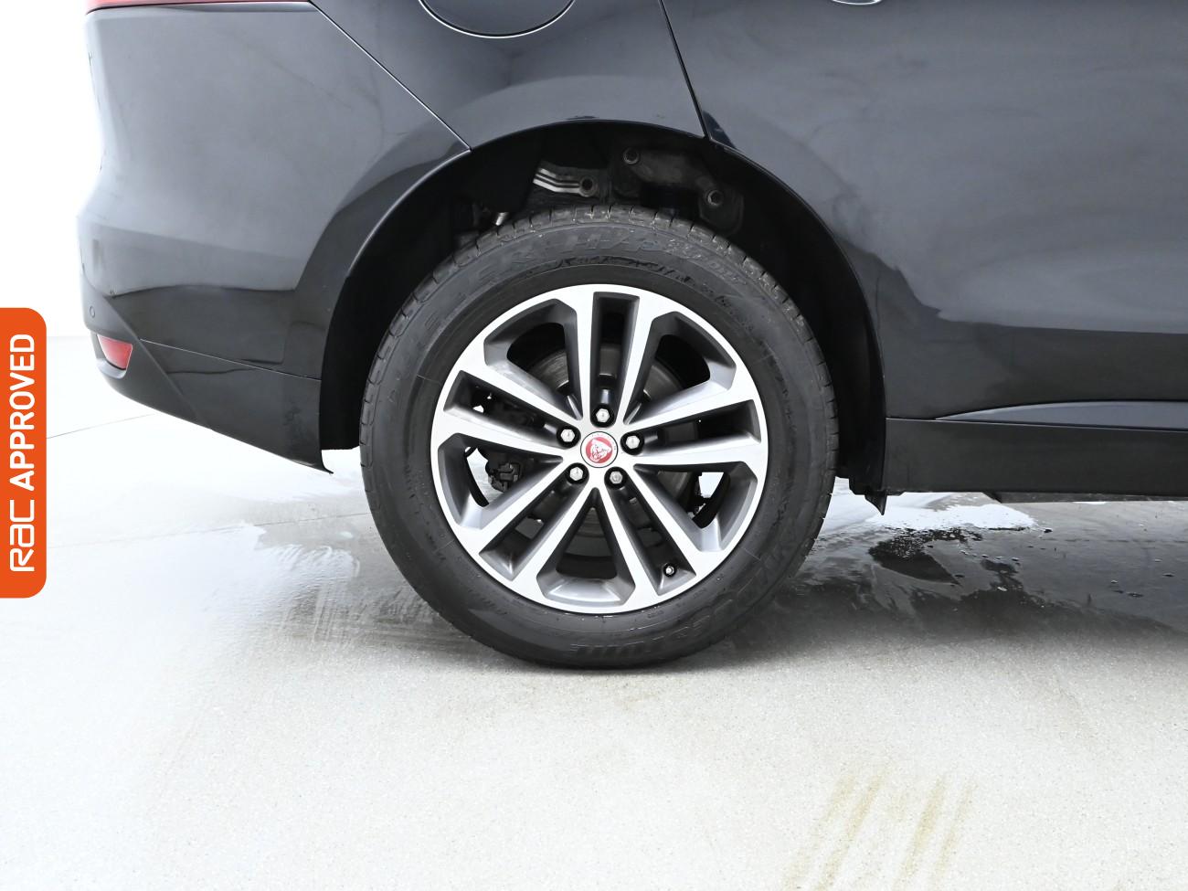 Used Jaguar F-Pace 2025 for sale - 75746476: Photo 29