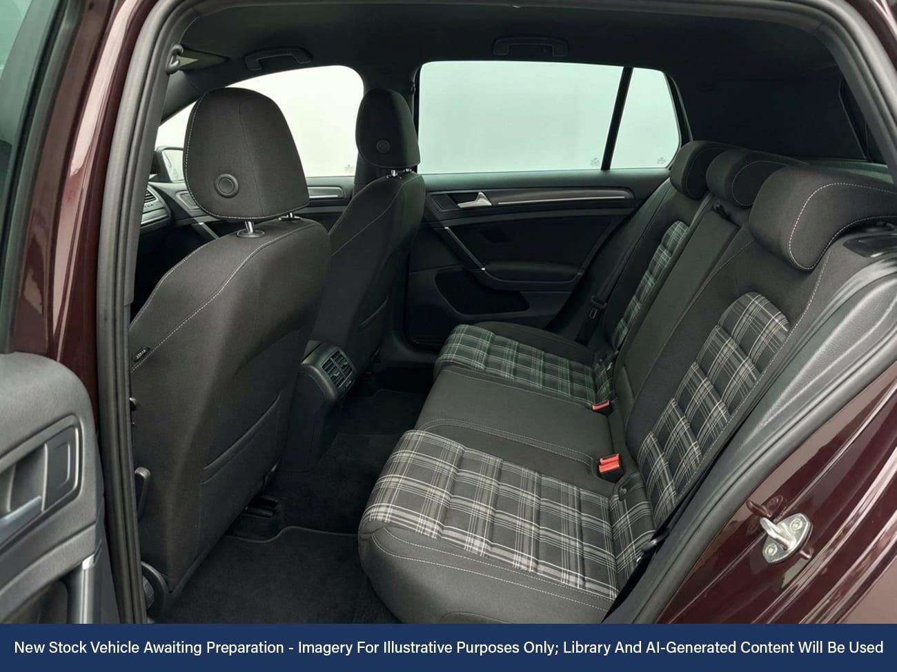 Used Volkswagen Golf 2018 for sale - 77324048: Photo 4