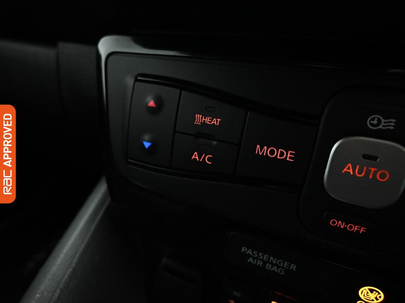 Used Nissan Leaf 2018 for sale - 77147517: Photo 19