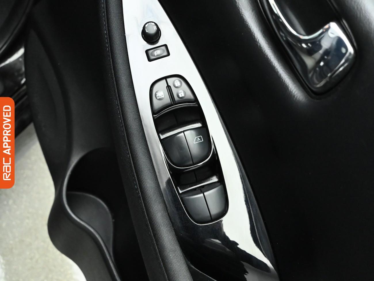 Used Nissan Leaf 2018 for sale - 77147517: Photo 24