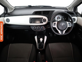 Used Toyota Yaris 2013 for sale - 75932550: Photo