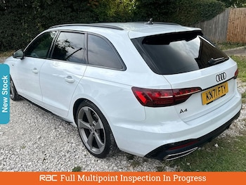 Used Audi A4 2021 for sale - 75735678: Photo