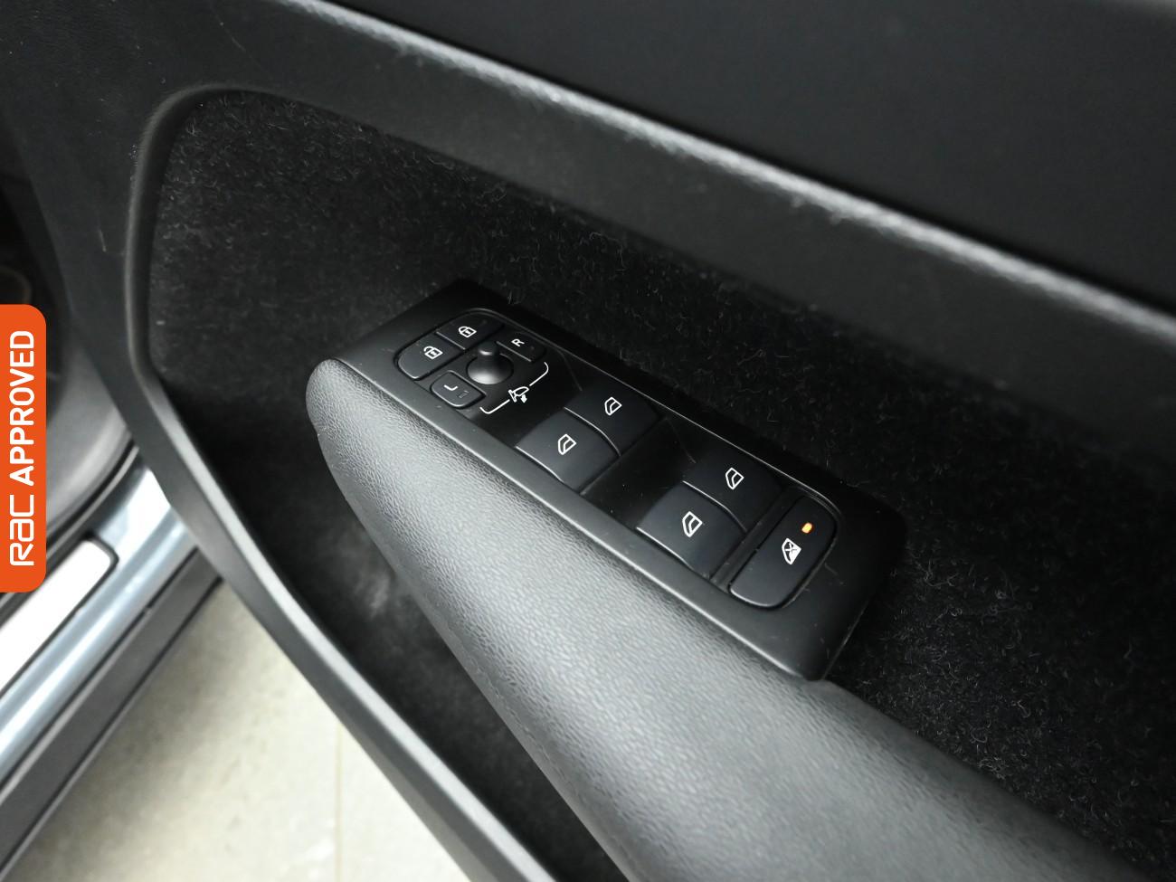 Used Volvo XC40 2021 for sale - 76736014: Photo 25