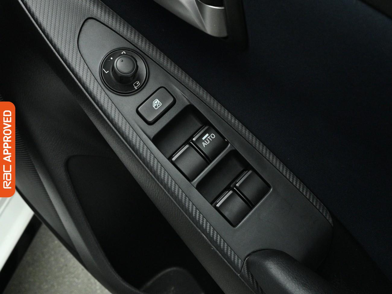 Used Mazda Mazda2 2016 for sale - 77899322: Photo 24