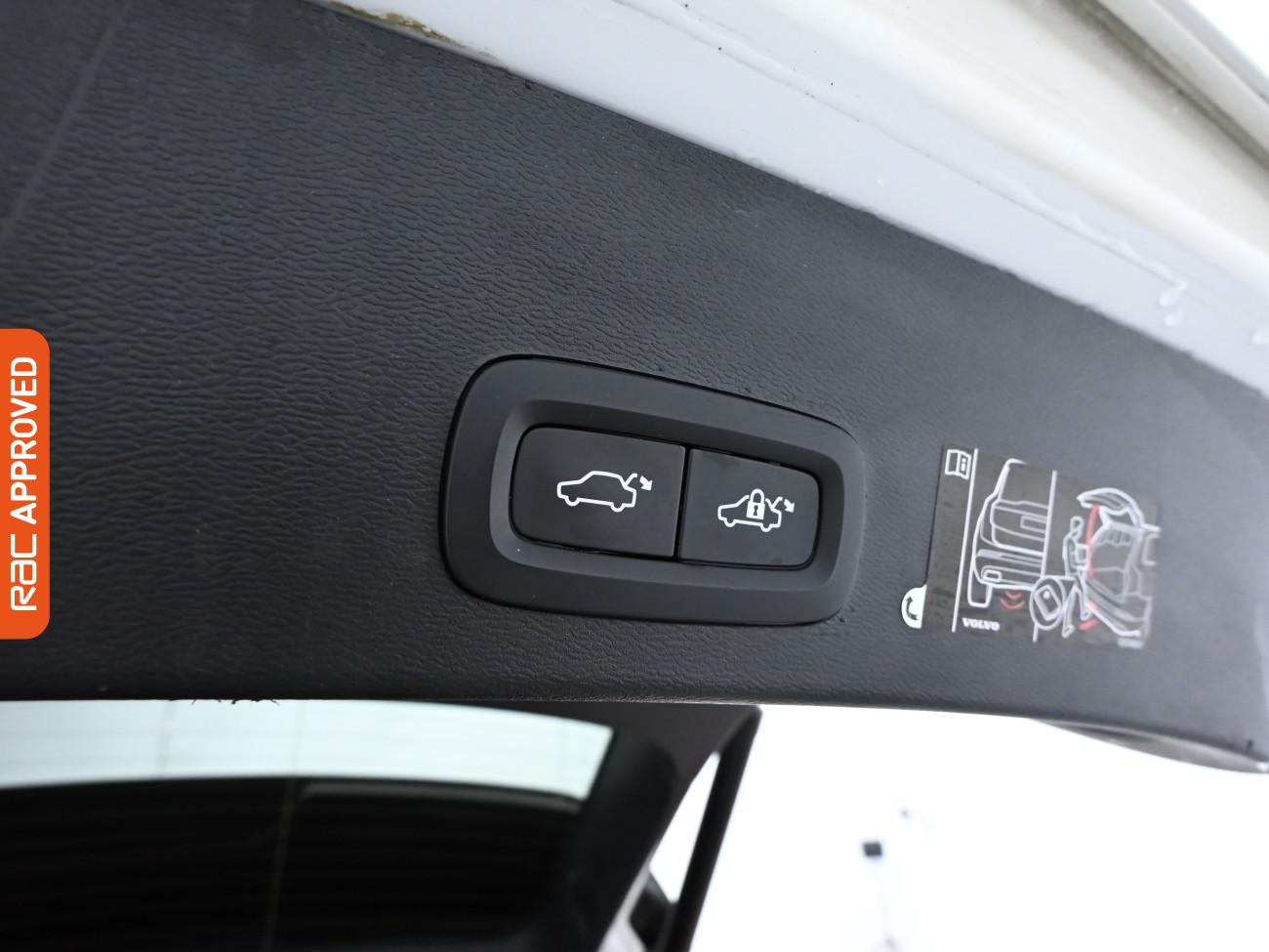 Used Volvo XC40 2021 for sale - 76249223: Photo 31