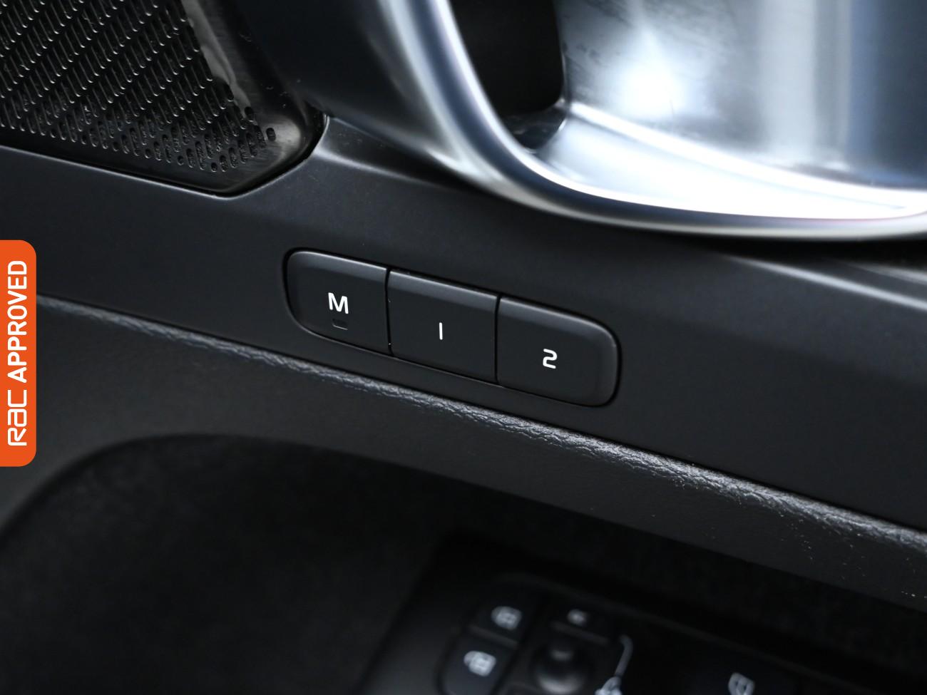 Used Volvo XC40 2021 for sale - 76249223: Photo 35