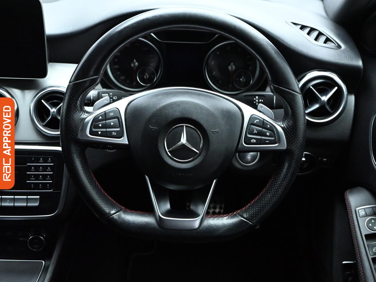 Used Mercedes-Benz GLA 2018 for sale - 76650572: Photo 9