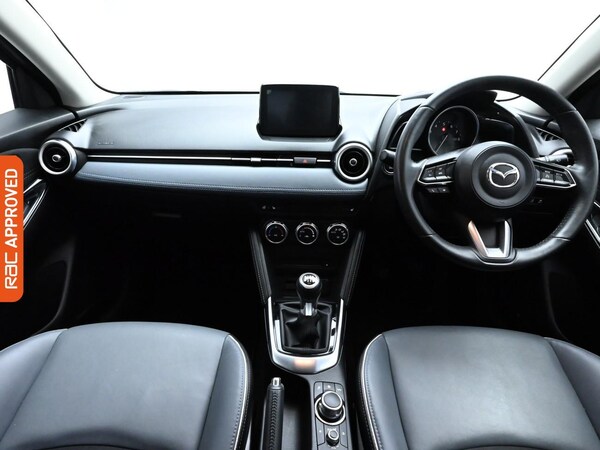 Used Mazda Mazda2 2020 for sale - 76047417: Photo 2