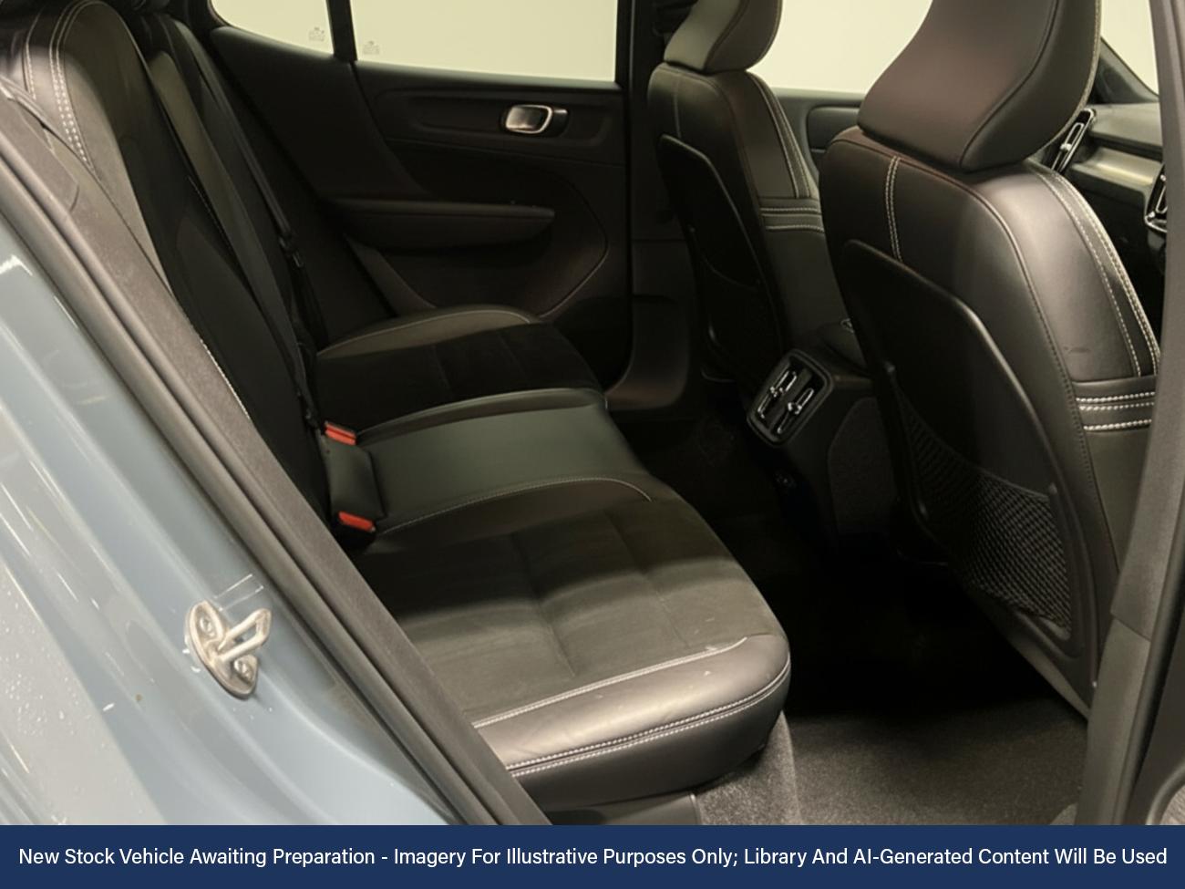 Used Volvo XC40 2022 for sale - 76929210: Photo 4