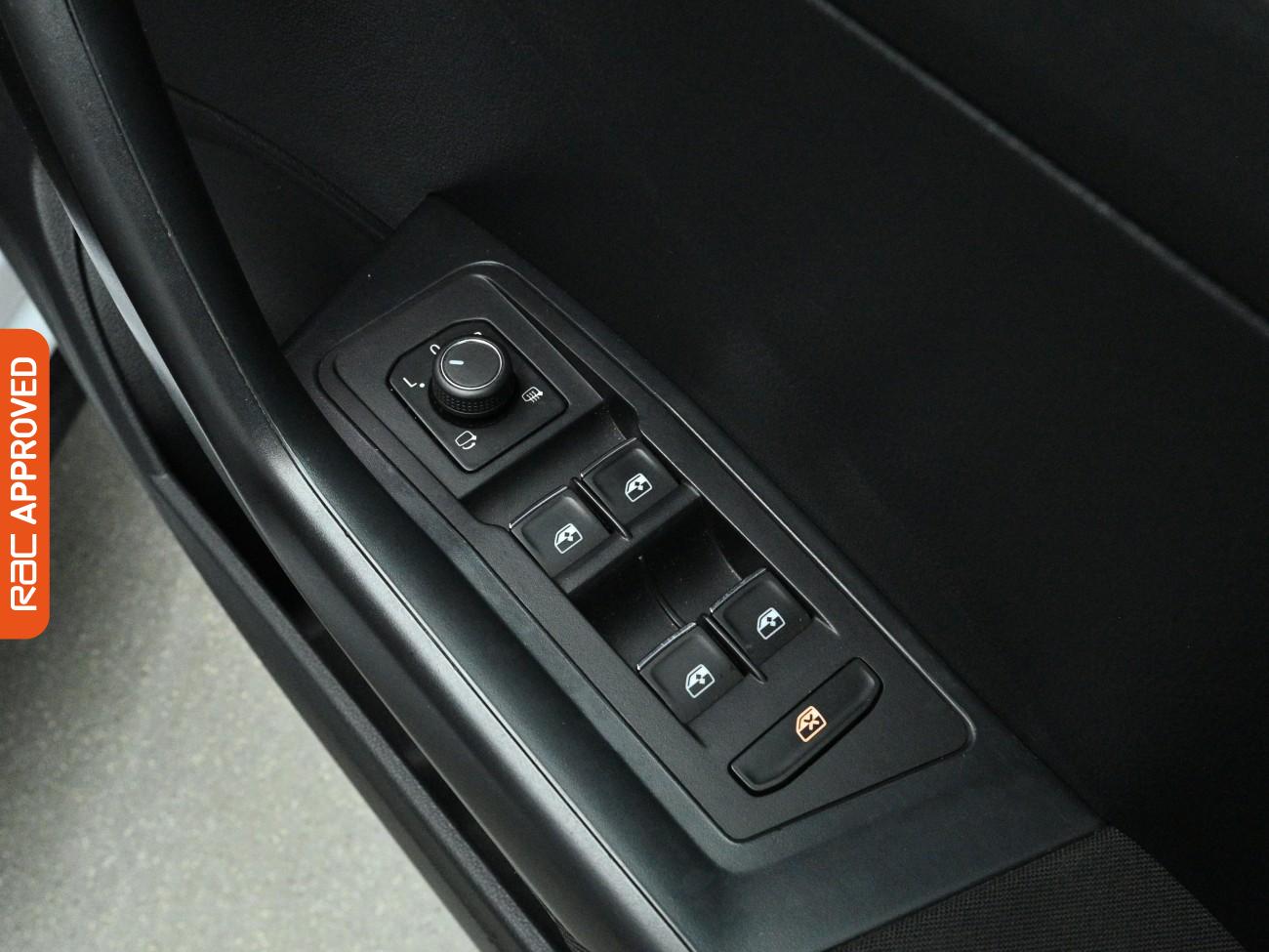 Used Volkswagen T-Roc 2018 for sale - 77779683: Photo 23