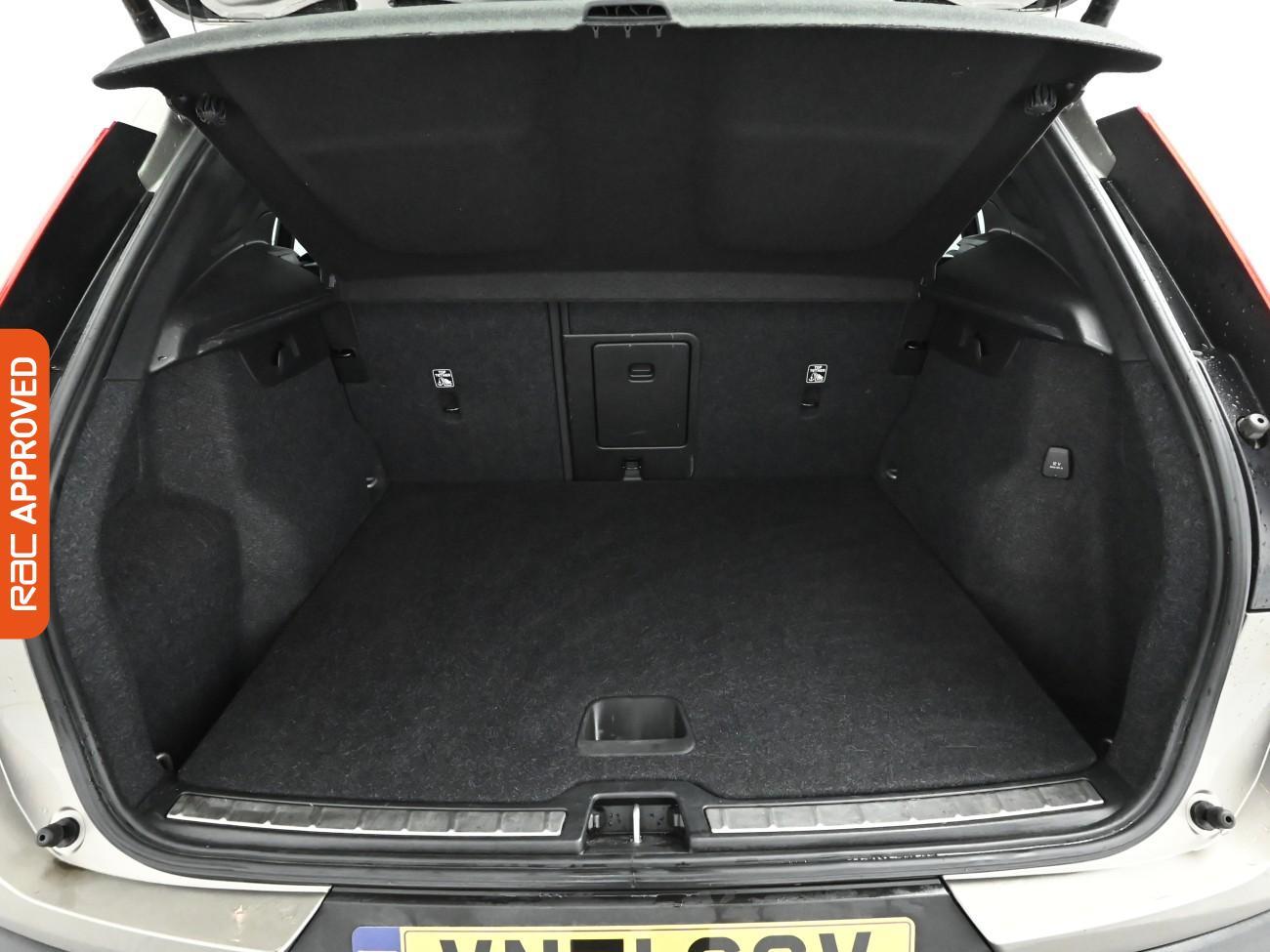 Used Volvo XC40 2021 for sale - 76746305: Photo 28