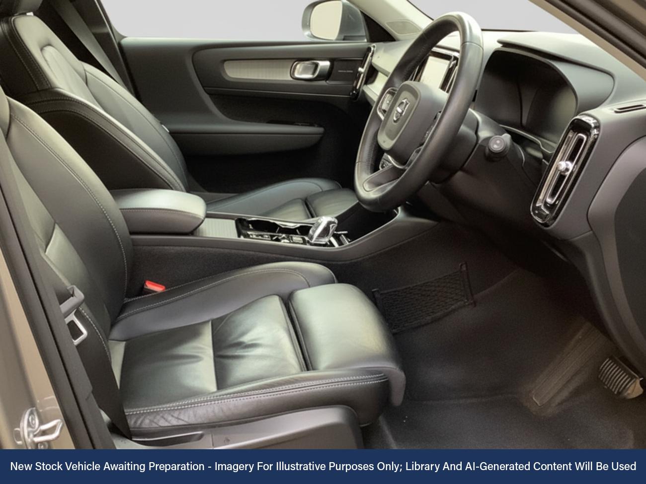 Used Volvo XC40 2021 for sale - 76746305: Photo 3