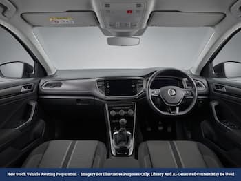 Used Volkswagen T-Roc 2020 for sale - 79771205: Photo