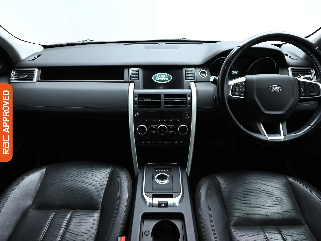Used Land Rover Discovery Sport 2017 for sale - 76047419: Photo 2
