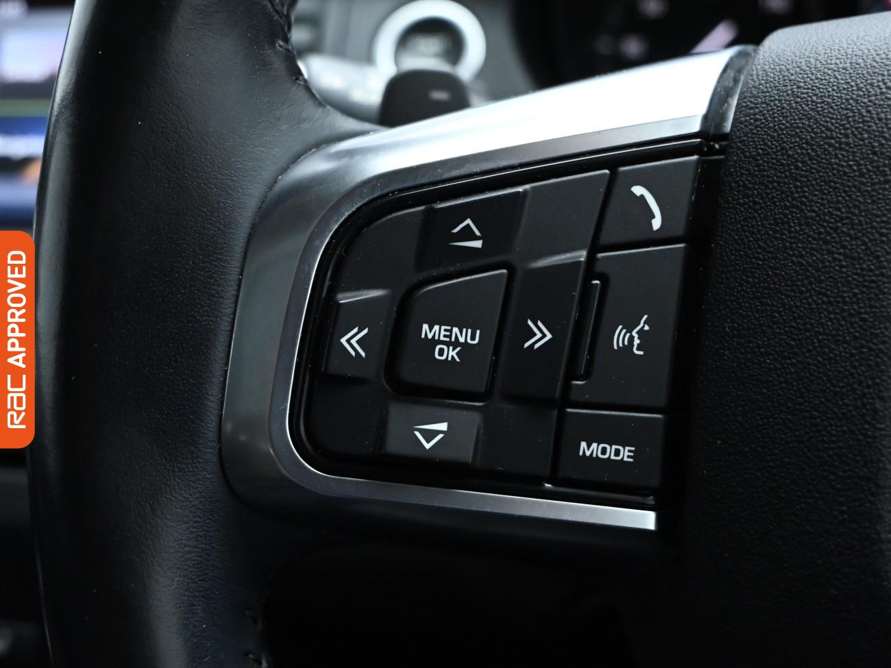 Used Land Rover Discovery Sport 2017 for sale - 76047419: Photo 25