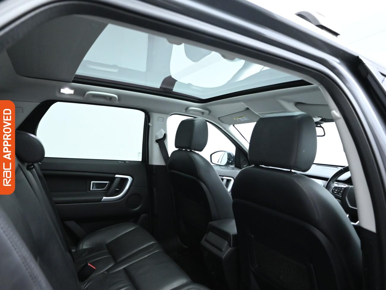 Used Land Rover Discovery Sport 2017 for sale - 76047419: Photo 3